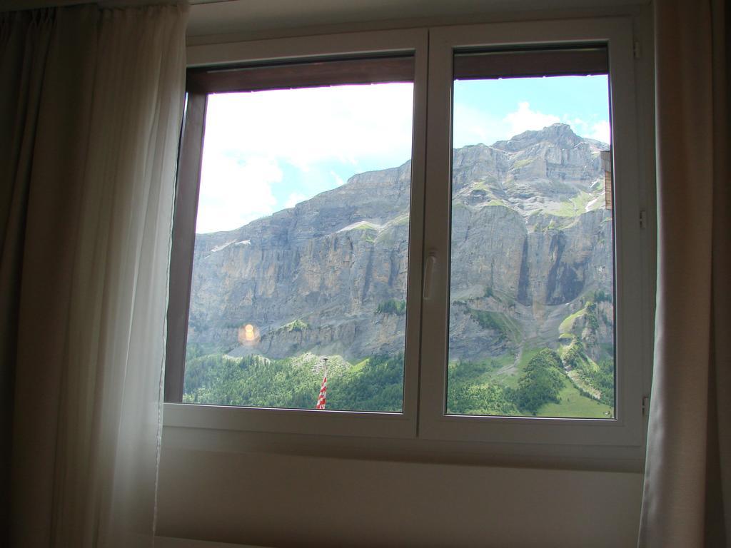 Hotel Restaurant Flaschen Albinen Chambre photo