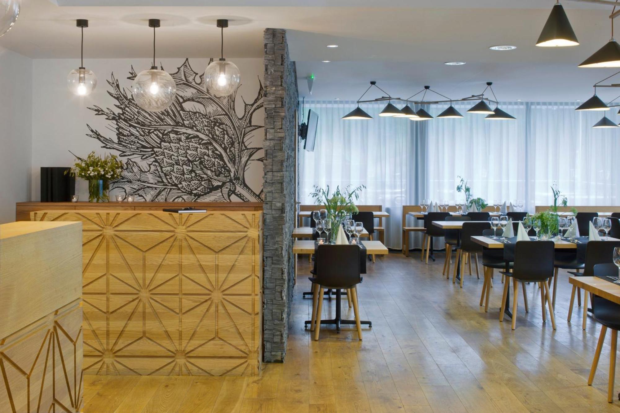 Hotel Restaurant Flaschen Albinen Extérieur photo
